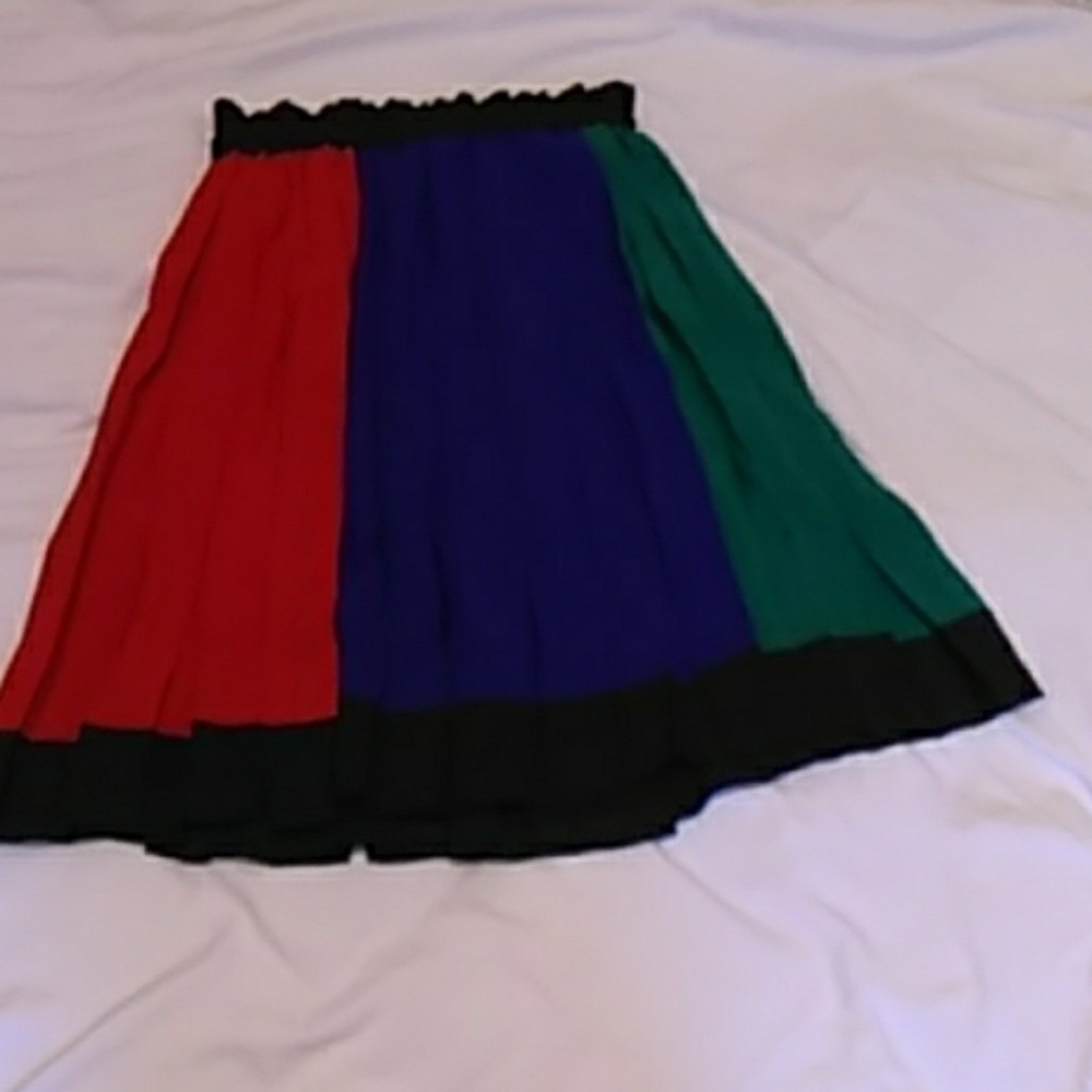 Vintage red green blue and yellow mid length skirt